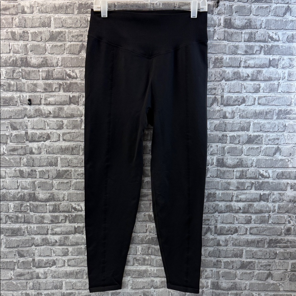 PINK Black High-Waisted Leggings‎